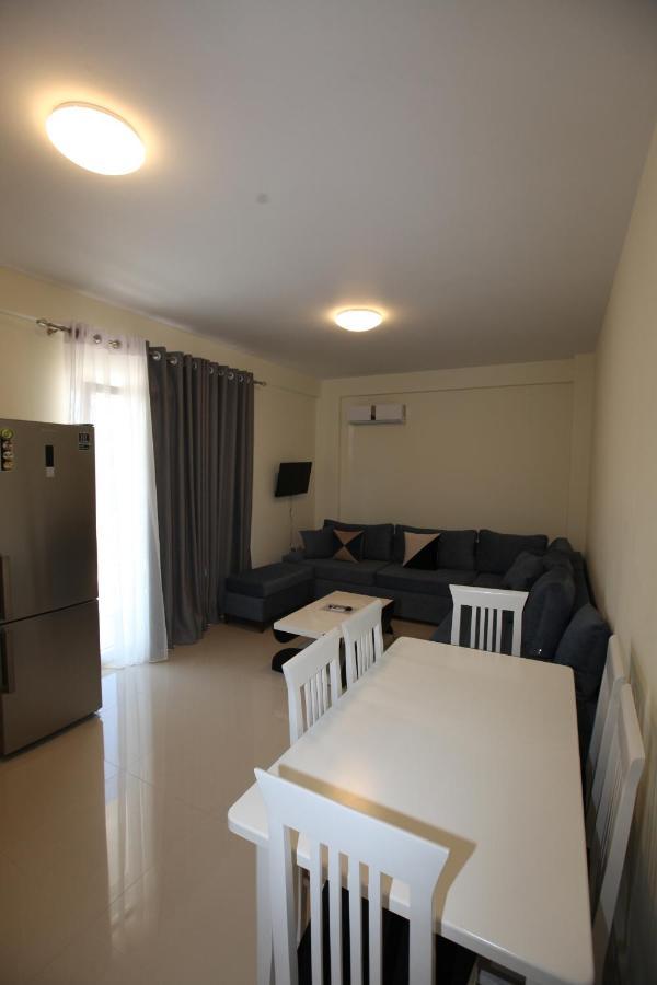 Hotel Golden Εξαμίλιο Εξωτερικό φωτογραφία