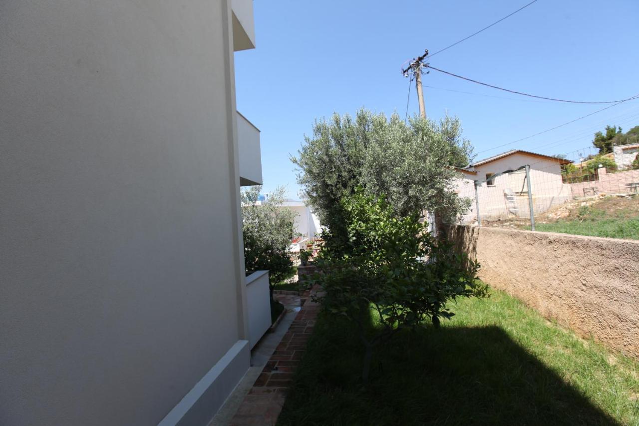 Hotel Golden Εξαμίλιο Εξωτερικό φωτογραφία
