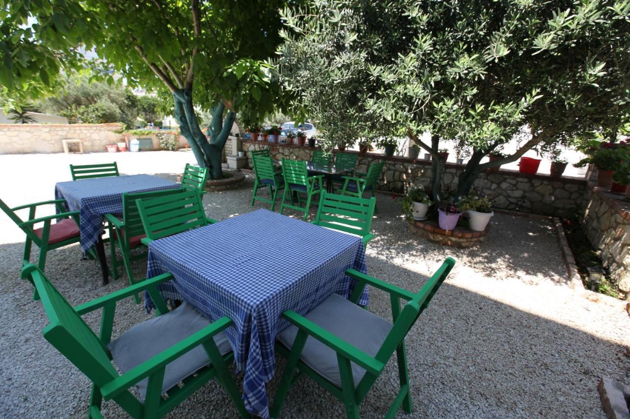 Hotel Golden Εξαμίλιο Εξωτερικό φωτογραφία