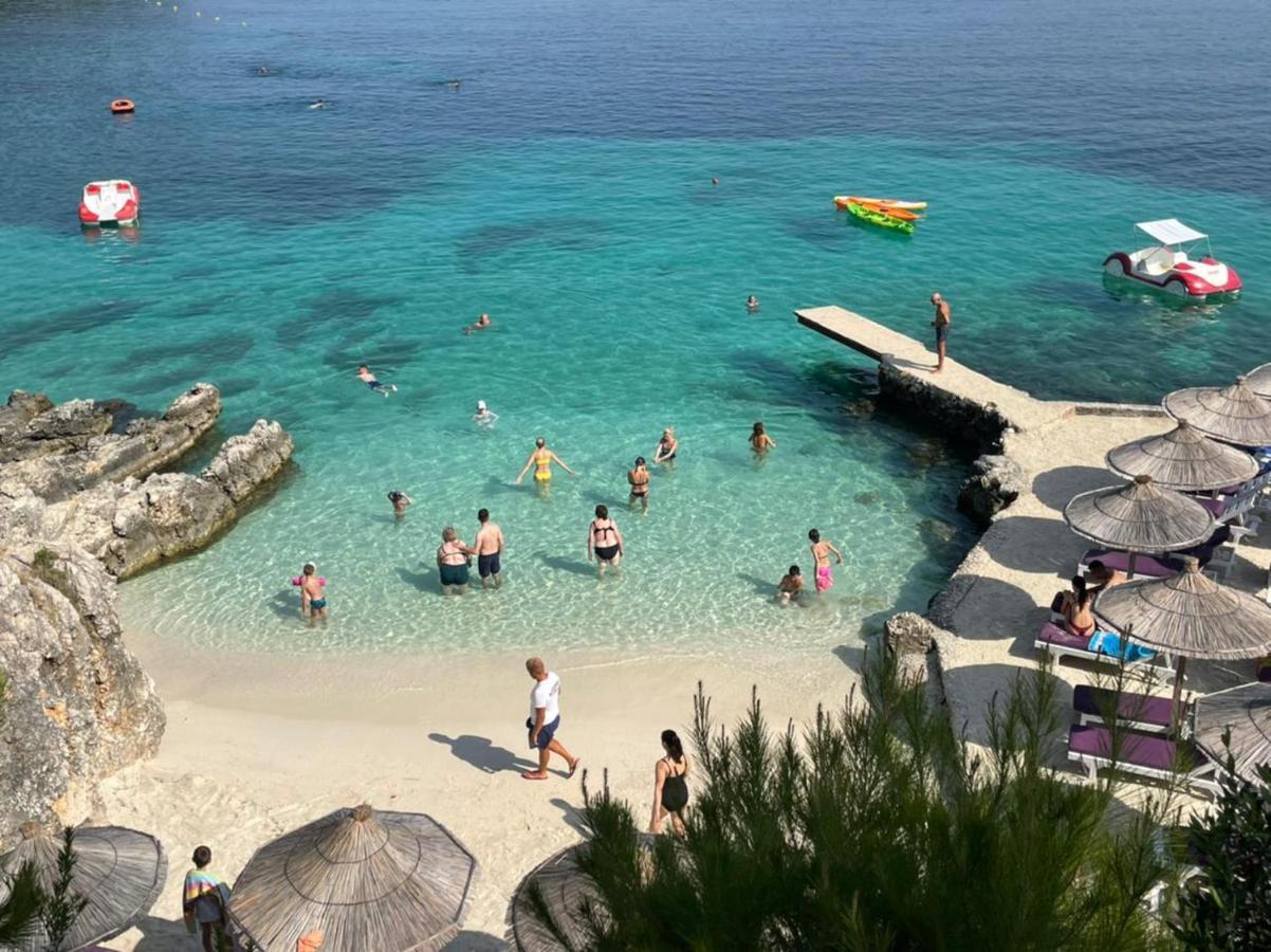 Hotel Golden Εξαμίλιο Εξωτερικό φωτογραφία